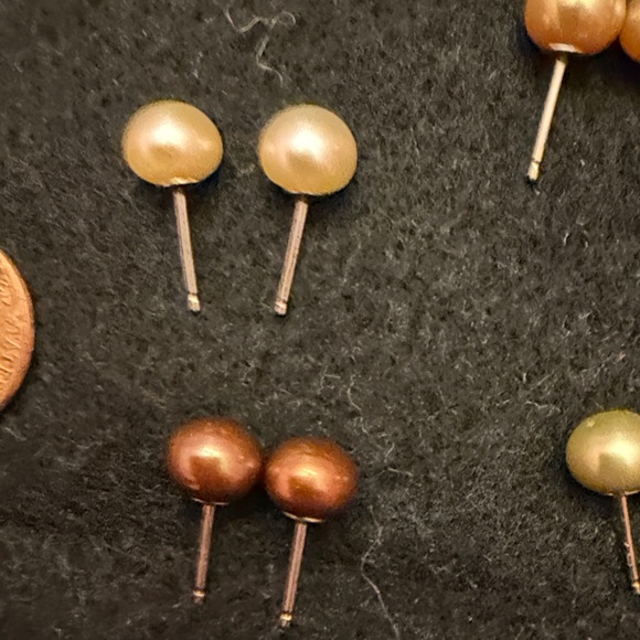 Elegant Multi-Color Faux Pearl Stud Earrings Set of 6 - Picture 5 of 7